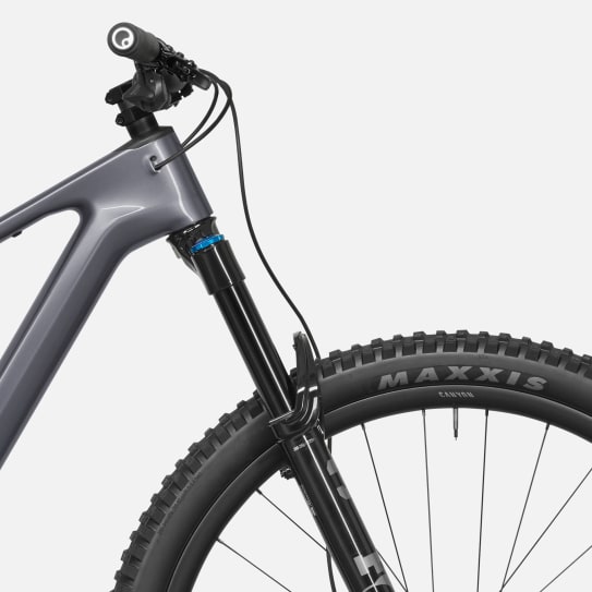 Lux Trail CF 8