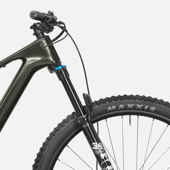 Lux Trail CF 6