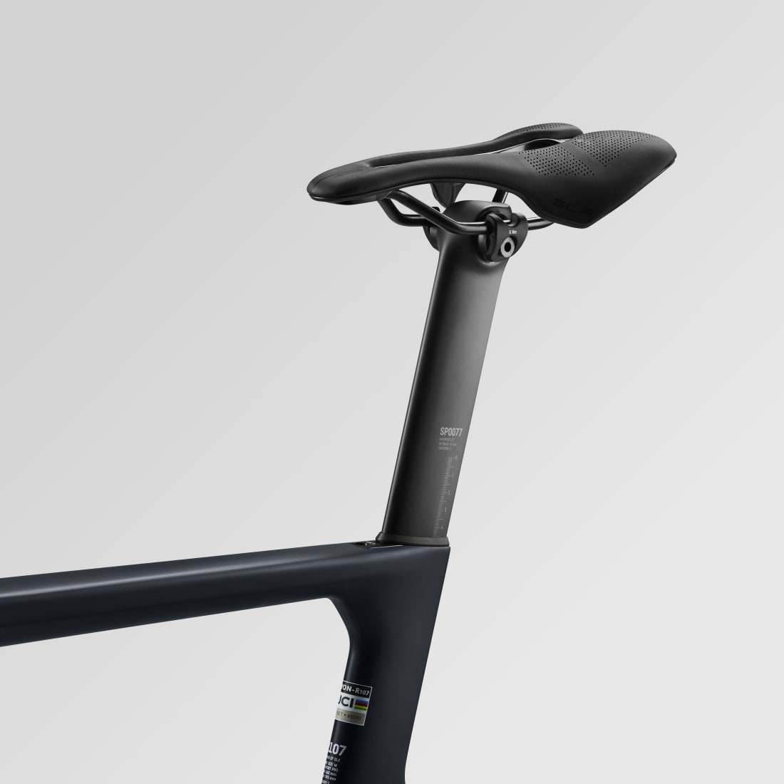 Canyon Aeroad CF SLX 8 Di2 21