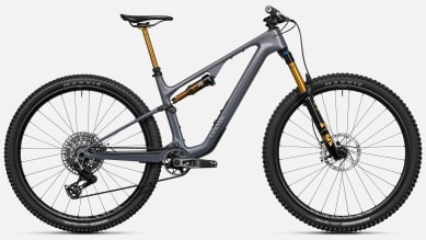 Lux Trail CF 9