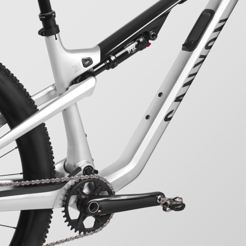 Lux Trail CF 8