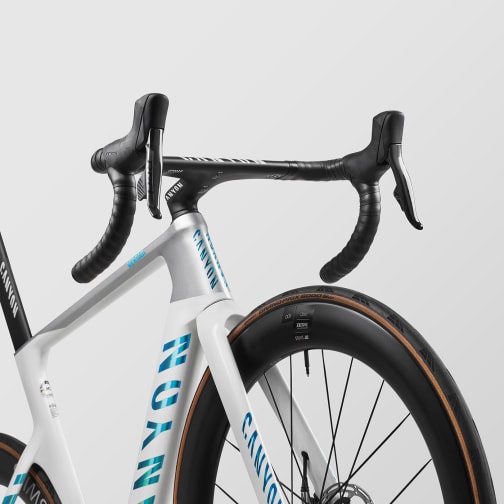 Aeroad CFR AXS