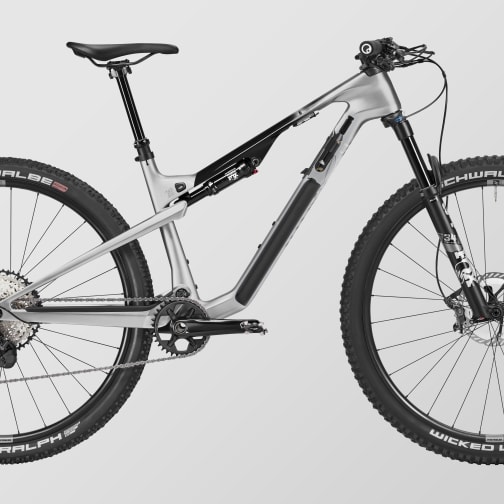Lux Trail CF 8