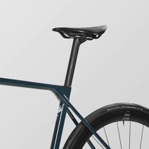 Ultimate CF 7 Di2 AERO