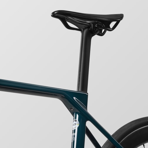 Ultimate CF 7 Di2 A.50