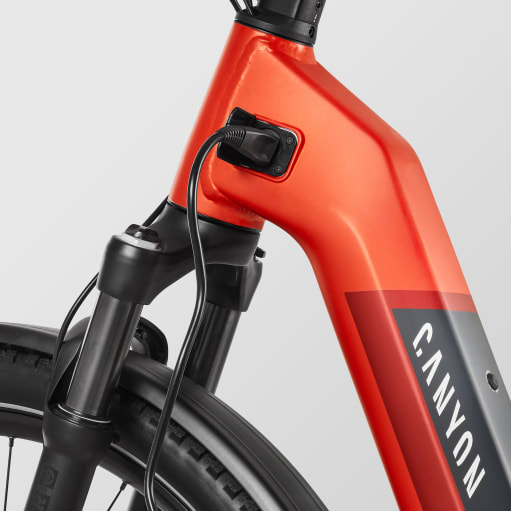 Pathlite:ON 6 SUV step-through