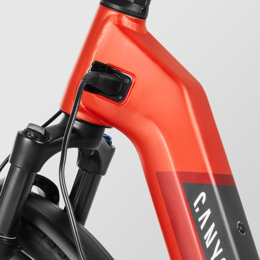 Pathlite:ON 5 SUV step-through