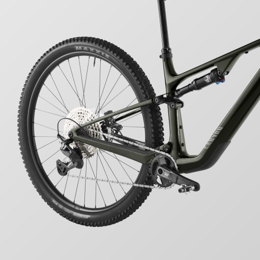 Lux Trail CF 6