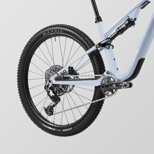 Lux Trail CF 7