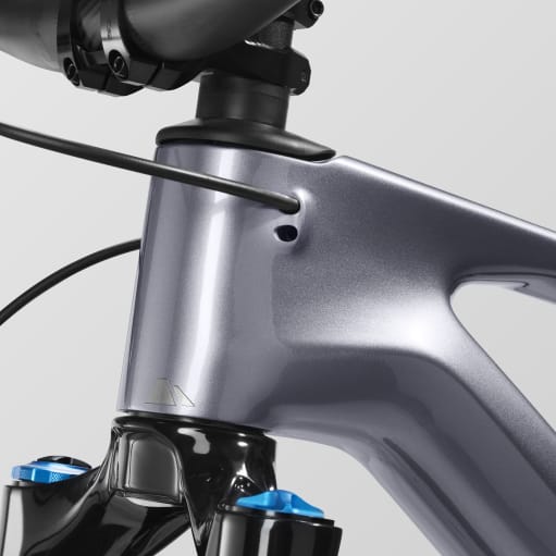Lux Trail CF 9