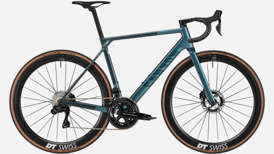 Ultimate CF SLX 9 Di2