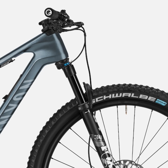 Lux Trail CF 8