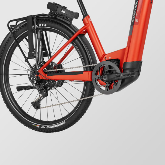 Pathlite:ON 5 SUV step-through