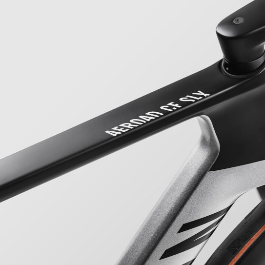 Aeroad CF SLX 8 AXS