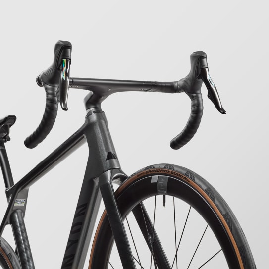 Endurace CF SLX 8 AXS Aero