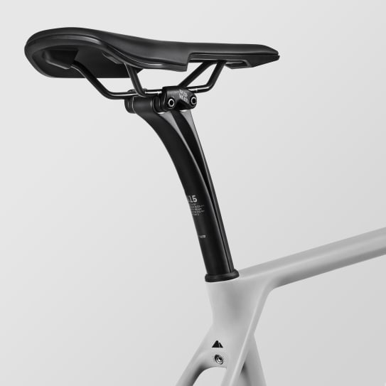 Roadlite CF 8