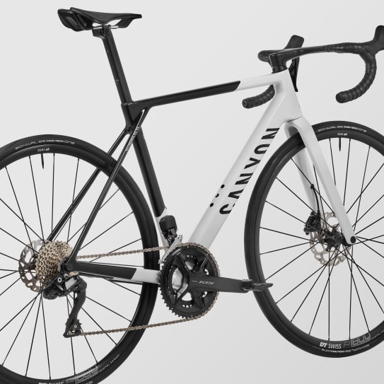 Ultimate CF SL 7 Di2