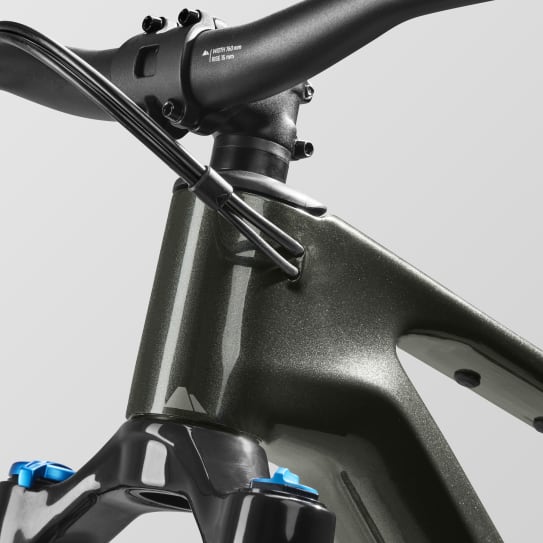 Lux Trail CF 6