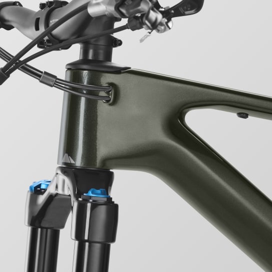 Lux Trail CF 7