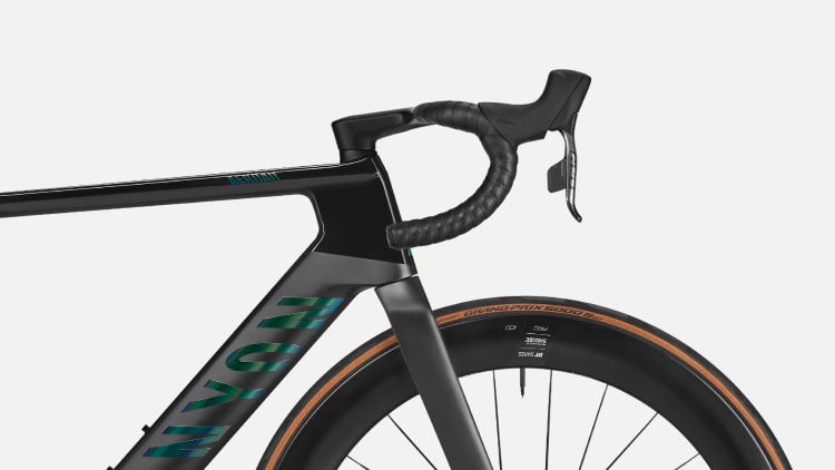 Aeroad CFR AXS