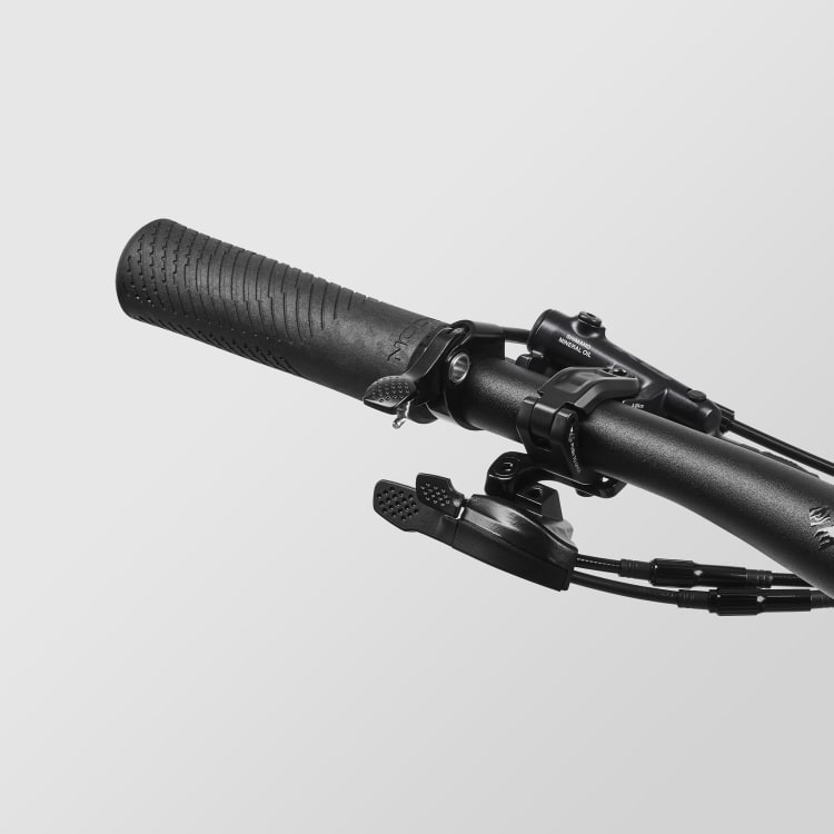 Lux Trail CF 6