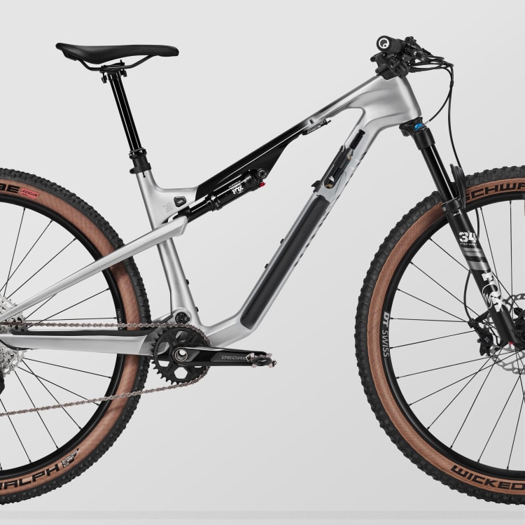 Lux Trail CF 6