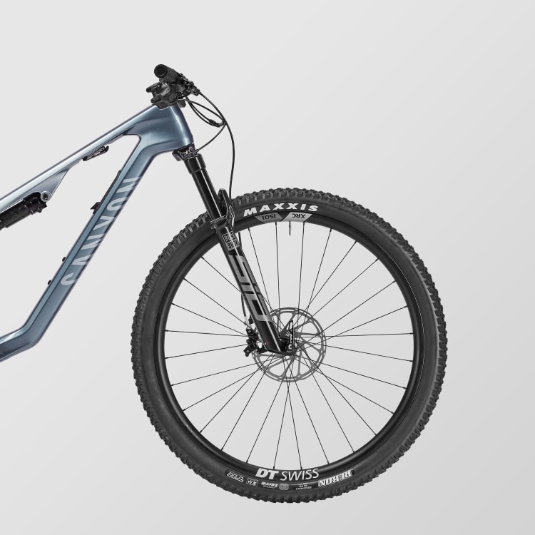 Lux Trail CF 9