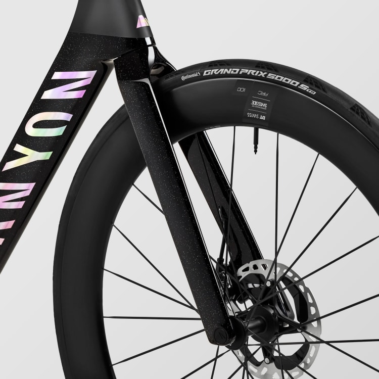 Aeroad CFR Cosmos