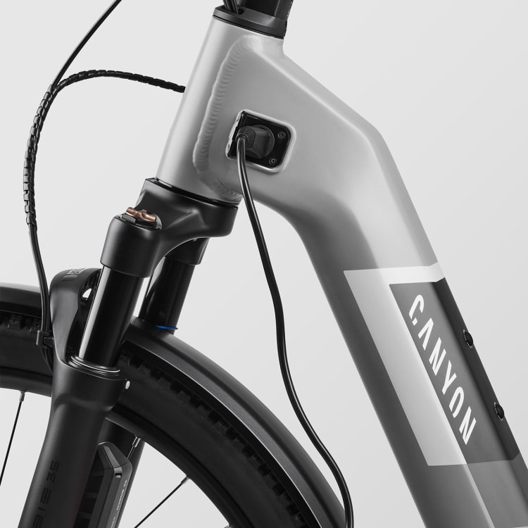 Pathlite:ON 8 SUV step-through