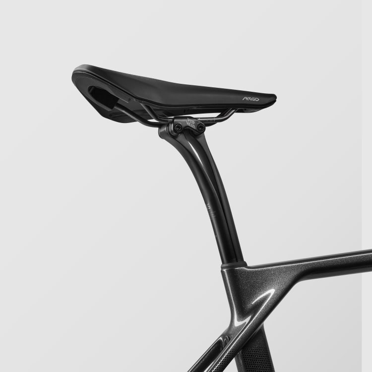 Endurace CF SLX 8 AXS Aero