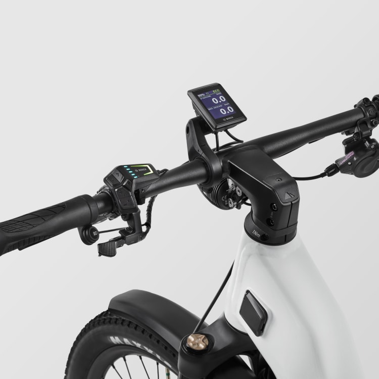 Pathlite:ON 7 SUV step-through