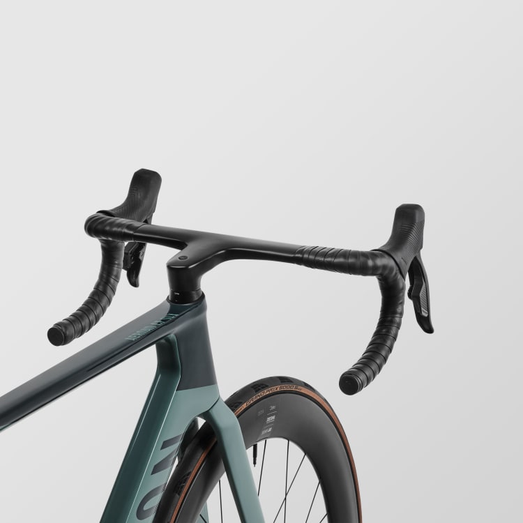 Aeroad CF SLX 7 eTap