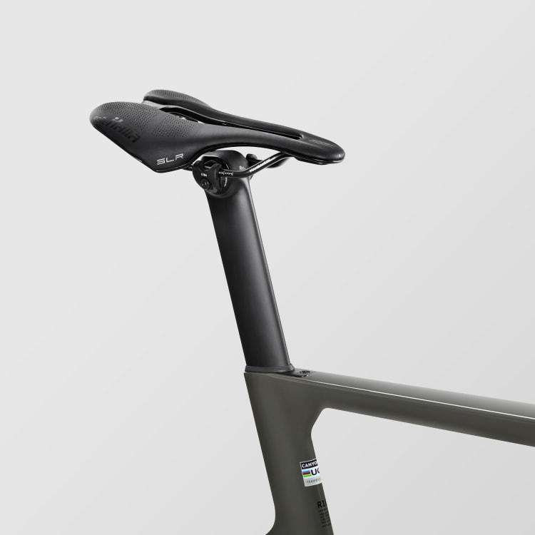 Aeroad CF SLX 7 Di2 C46