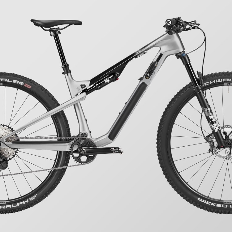 Lux Trail CF 8