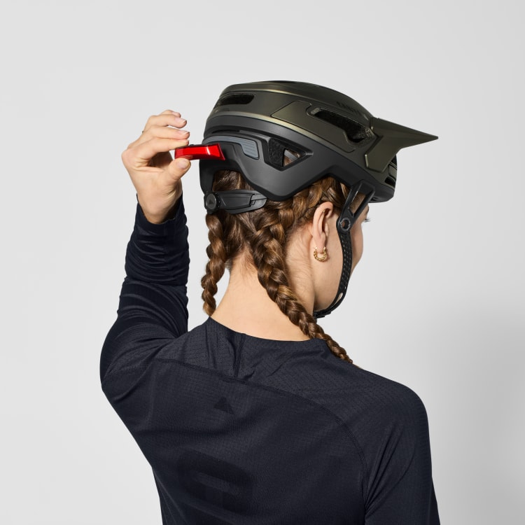 Canyon Deflectr Helmet