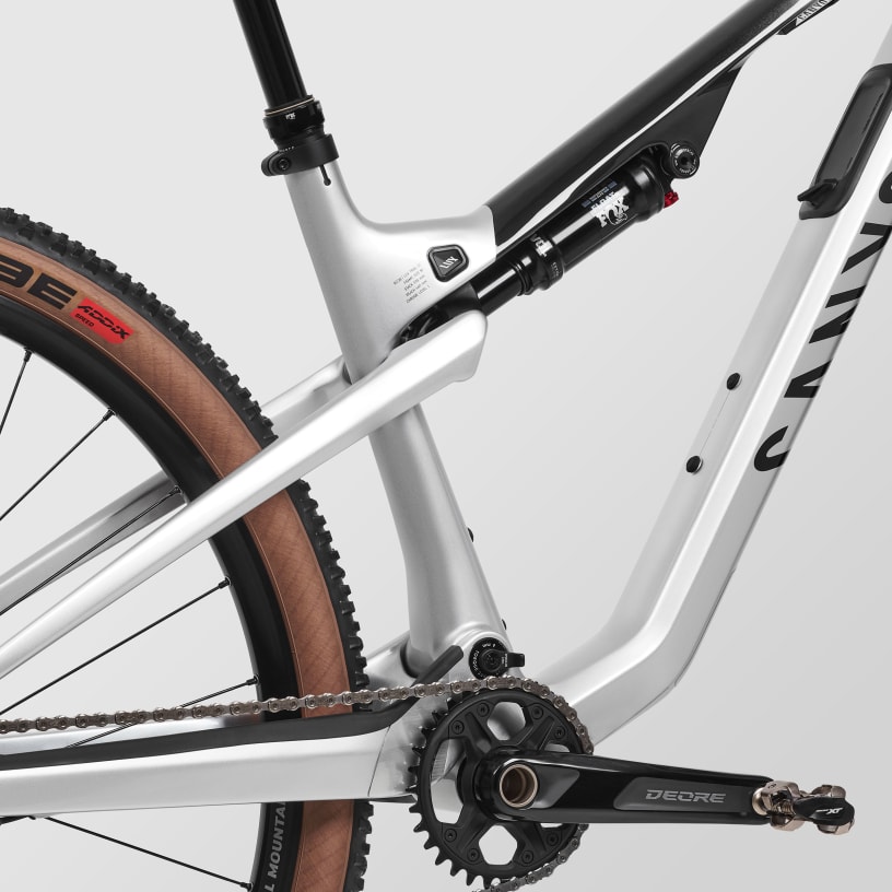 Canyon Lux Trail CF 6 Shimano Deore M6100 12-Speed 38