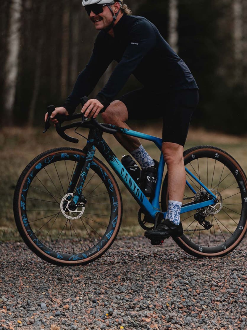 Valtteri Bottas Grail CF SL VB77